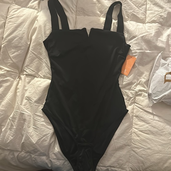 Feelingirl Square Collar Elastic Outerwear Shape Bodysuit - Picture 5 of 5